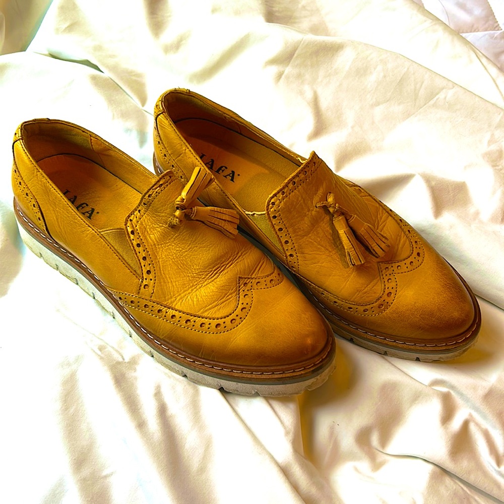 Classic Tassel Loafers in Mustard Leather - Women's Flats & Loafers